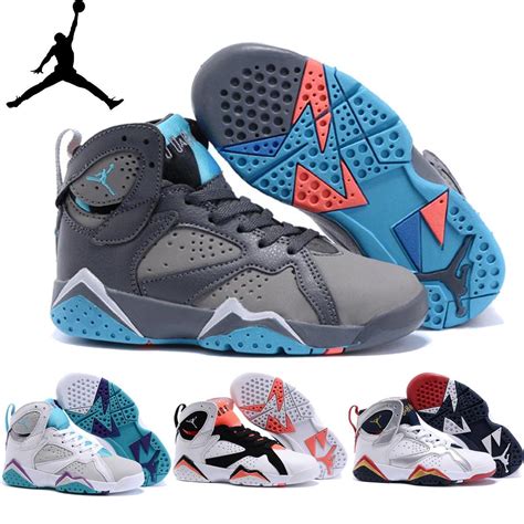 nike junior sneakers